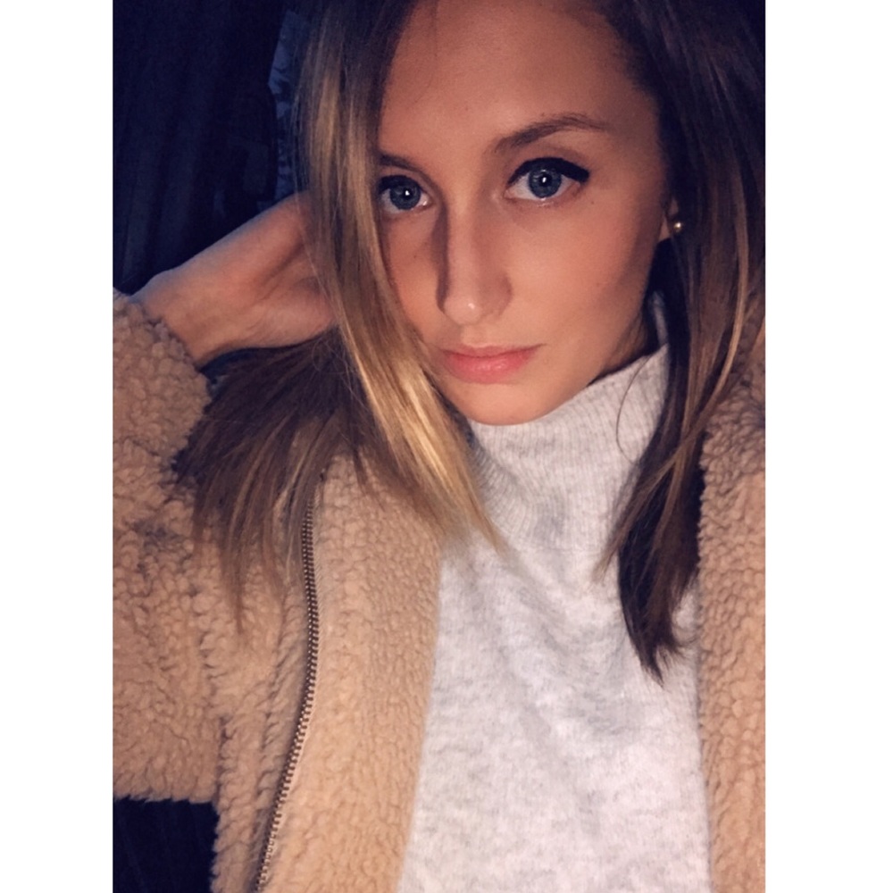 Meet your Posher, Steph